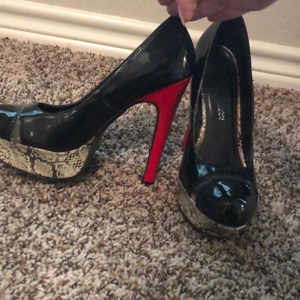 Kardashian Kollection heels